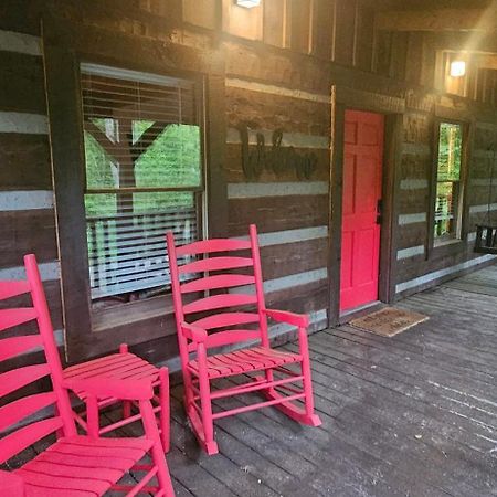 Southern Oak Cabin - Newly Remodeled - Close To All Attractions Сев'єрвілл Екстер'єр фото