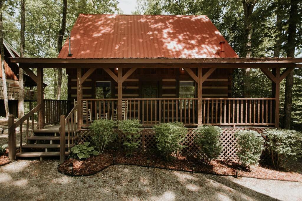 Southern Oak Cabin - Newly Remodeled - Close To All Attractions Сев'єрвілл Екстер'єр фото